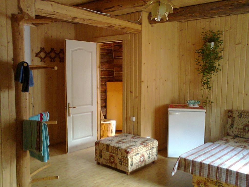 Krutogora Hotel Tatariv Room photo