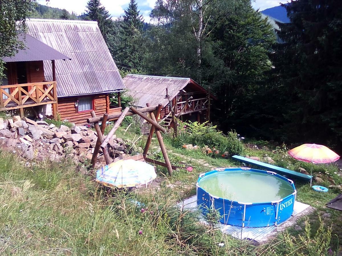 Krutogora Hotel Tatariv Exterior photo